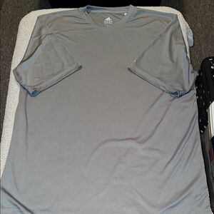 Adidas Men's Short Sleeve Gray Tee